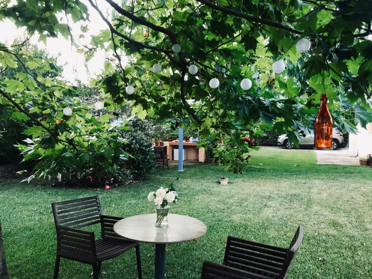 Appartamento Plane Tree House Nea Nea Makri Esterno foto